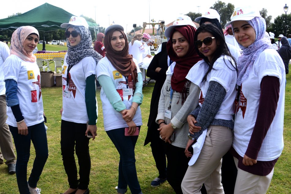 حملة نظفوا الإمارات 2016