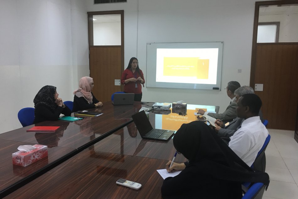 محاضرة عن المصادر العلمية لبرامج القانون في جامعة العين