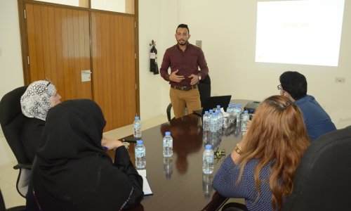 ورشة عمل حول قاعدة بيانات 