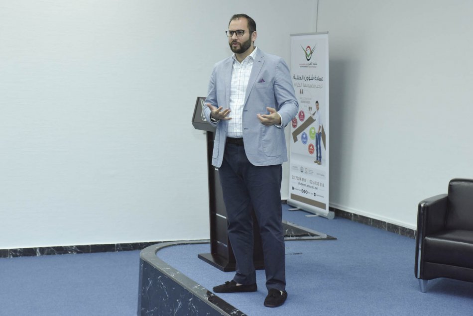 A workshop about “SmartPLS” Software for the Business College - Al Ain ...