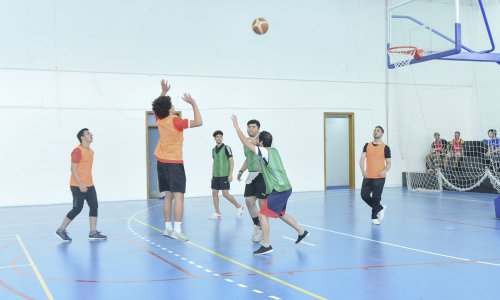 High performance for students in the Open Basketball Championship and Badminton