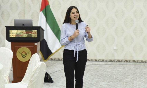 طلبة جامعة العين يكتسبون مهارات التسويق الإلكتروني عبر جوجل 