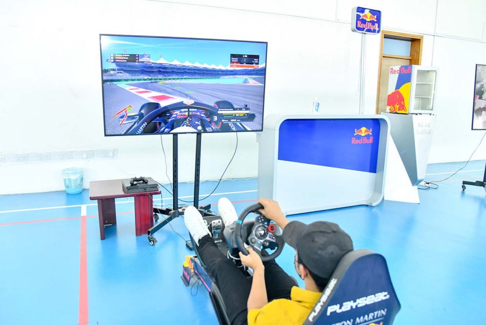 F1 Simulator with Redbull 