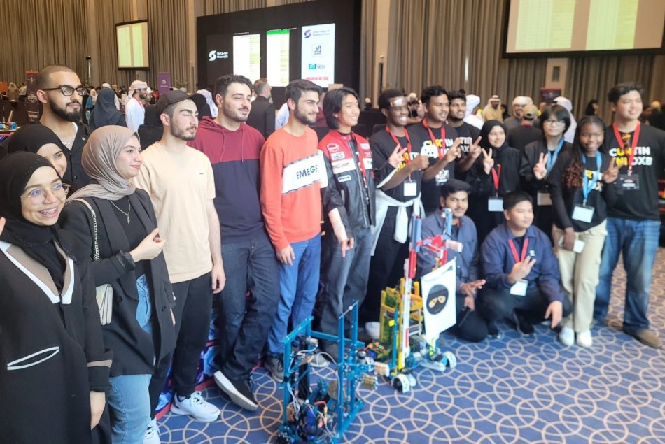 فوز كلية الهندسة بالمركز الأول في مسابقة MakeX Robotics