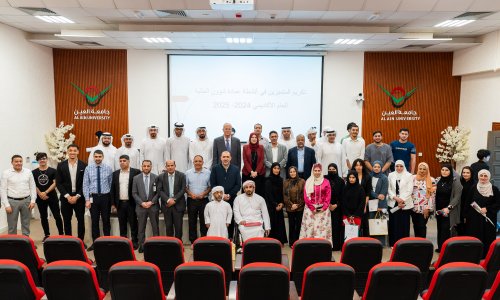 تكريم الطلبة المتميزين ضمن لائحة عمادة شؤون الطلبة 