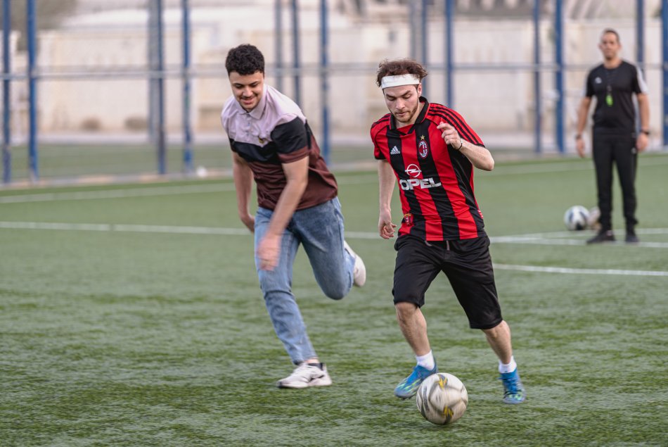 كرة القدم في نصف ملعب 1 ضد 1