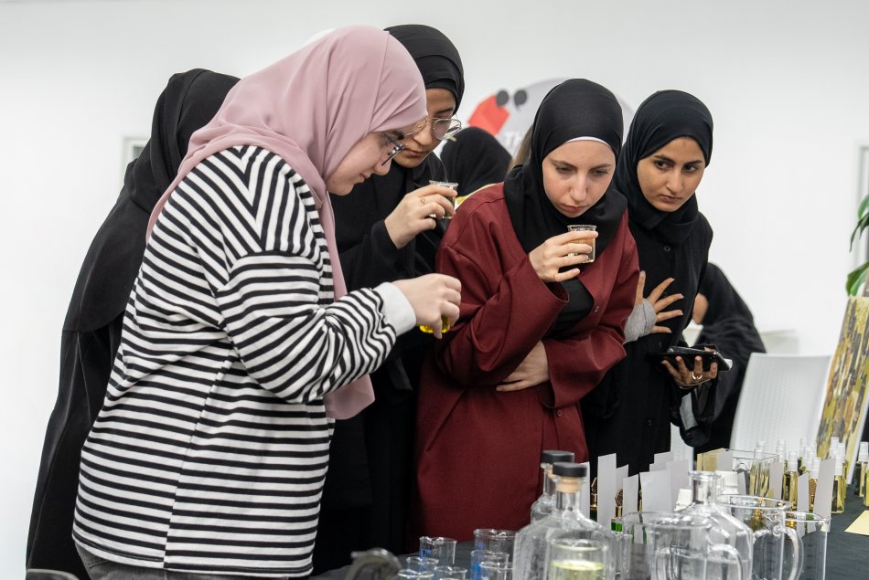 Make Your Own Perfume workshop 