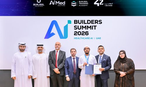 طلبة هندسة جامعة العين يتألقون في قمة بناة الذكاء الاصطناعي 2026